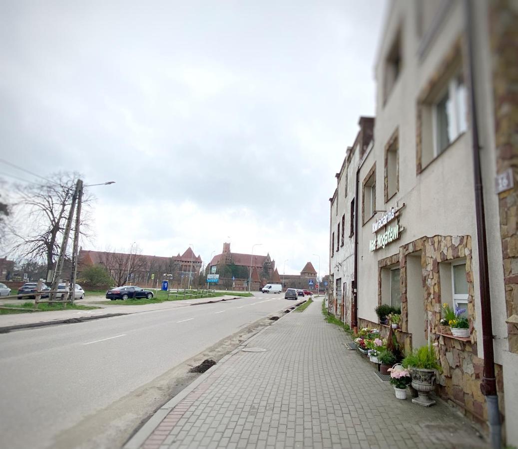Apartment Glowna Nad Nogatem *