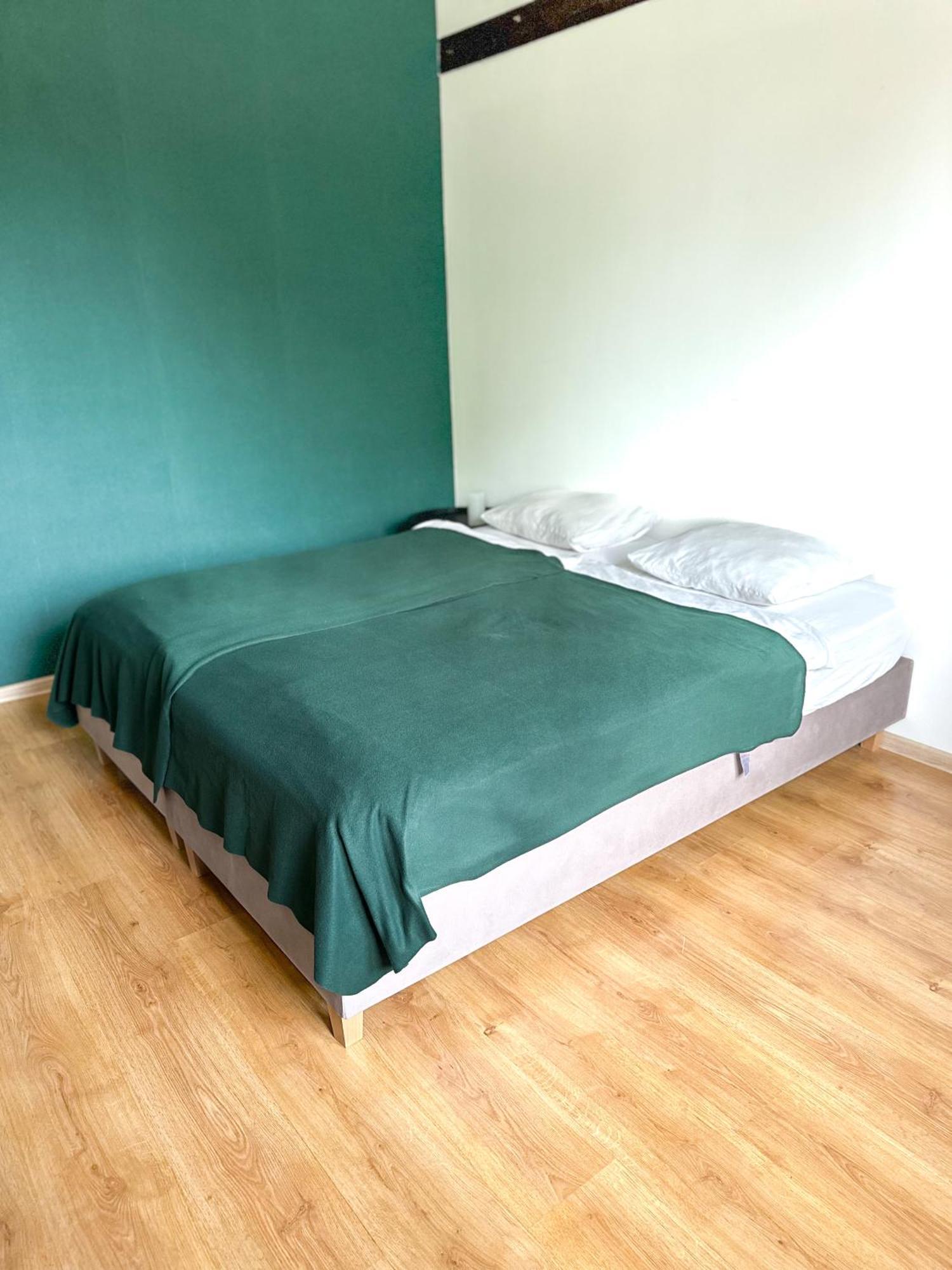Apartment Glowna Nad Nogatem